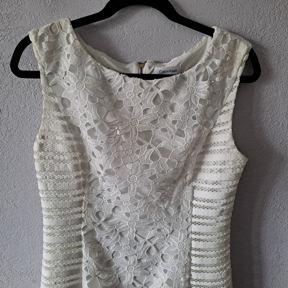 Calvin Klein White Floral Lace Dress - Picture 2 of 8
